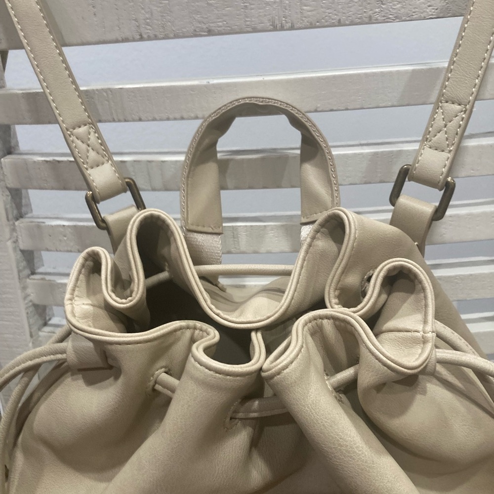 Fawn Design Cream Drawstring Backpack - Picture 11 of 11